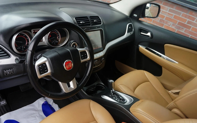 Fiat Freemont cena 49900 przebieg: 149000, rok produkcji 2014 z Mysłowice małe 704